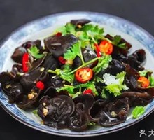Refreshing Cold Black Mushroom Salad