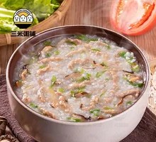 Beef and Mushroom Clay Pot Rice Porridge