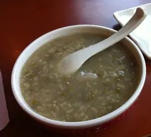 Lotus Leaf Mung Bean Ice Porridge