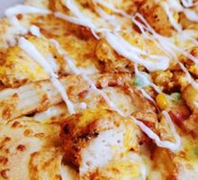 Golden Yolk Chicken Pizza