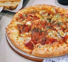 Classic Italian Meat Sauce Pizza