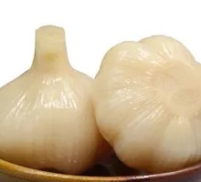 Sweet Pickled Garlic