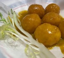 Hong Kong-style Curry Fish Balls