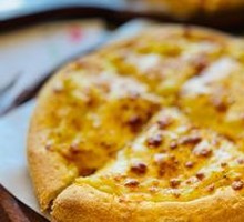 Thai Golden Lychee Durian Pizza