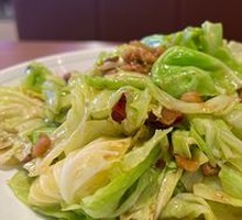 Stir-fried Napa Cabbage with Aromatic Heat