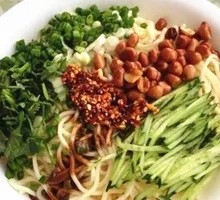 Preserved Vegetable Noodles
