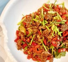 Stir-fried Yellow Beef with Camellia Oil