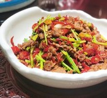 Stir-Fried Beef with Yellow Onion