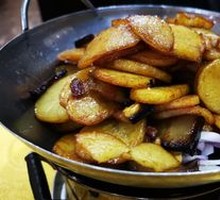 Spicy Potatoes in Dry Pot
