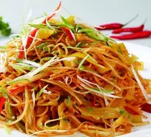 Shredded Potato Stir-Fried with Flatbread