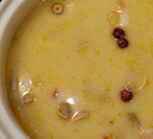 Braised Fish Maw with Pig's Trotter and Chicken