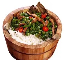 Bell Pepper and Pork Noodles