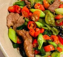Stir-Fried Crispy Lettuce