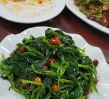 Pine Nut Spinach