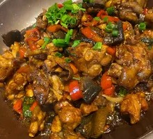 Braised Frog with Snake and Purple Perilla