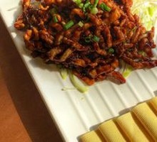 Beijing-style Shredded Pork in Soy Sauce