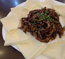 Beijing-style Shredded Pork in Soy Sauce
