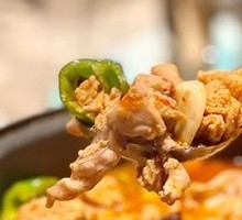 Stewed Fish Offal in Clay Pot