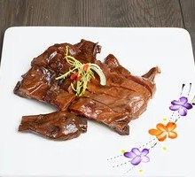 Hunan Sauce-Steamed Duck
