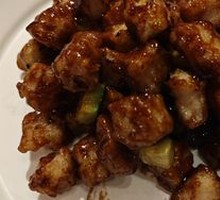 Sauce-Braised Pork Cubes