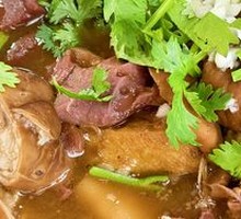 Braised Pork and Steamed Bun