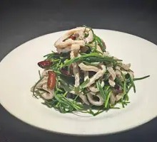 Sandy Onion with Pig's Tripe