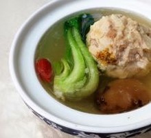 Three-White Lion's Head Meatballs