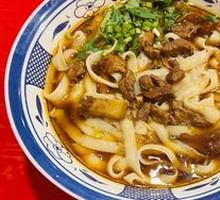 Braised Pork Noodles with Hand-cut Style