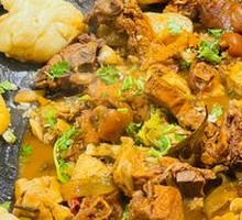 Stewed Pork Ribs in Iron Pot