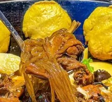 Stewed Chicken in Iron Pot