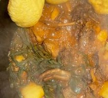 Stewed Goose in Iron Pot