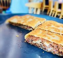 Top Scholar Crispy Beef Pie