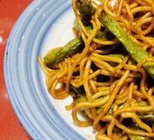 Sticky Rice Noodles with Green Beans
