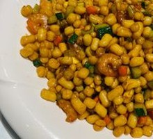 Stir-Fried Noodles with特色