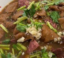 Braised Pork and Steamed Bun