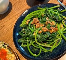 Blanched Seasonal Vegetables