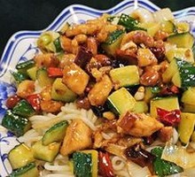 Kung Pao Chicken Noodles