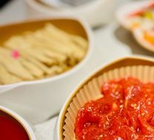Spicy Sliding Beef with Noodles