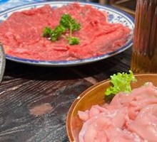 Sliced Beef with Green and Red Peppers