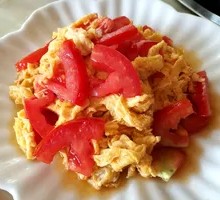 Tomato and Egg Stir-Fry
