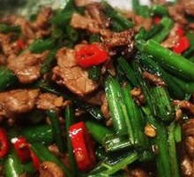 Stir-Fried Beef with Sauce