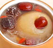 Plum-Flavored Roasted Pear