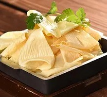 Oil-soaked tofu skin