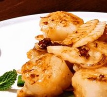Sautéed Scallop with Asparagus