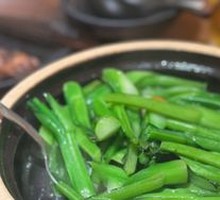 Stir-fried bok choy