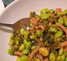 Snow菜 and Soybean Stir-fry with Pork Strips