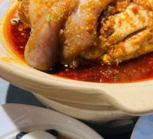 Spicy Pork Shank in Clay Pot