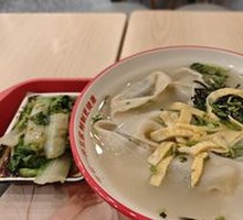 Fresh Pork Dumplings with Steamed Egg