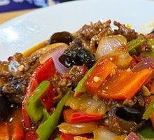 Signature Fried Meat Noodles