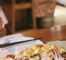 Avocado and Wind Salad